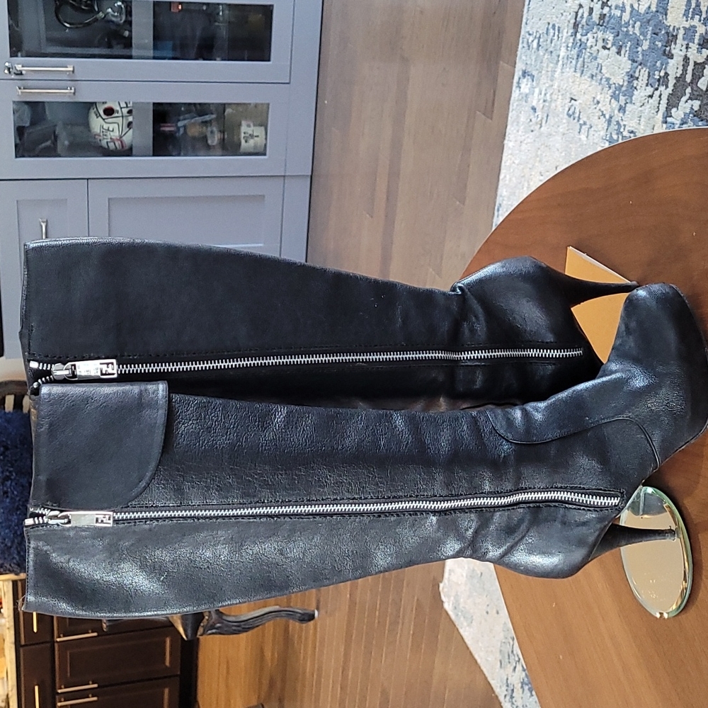 Fendi Leather Boots